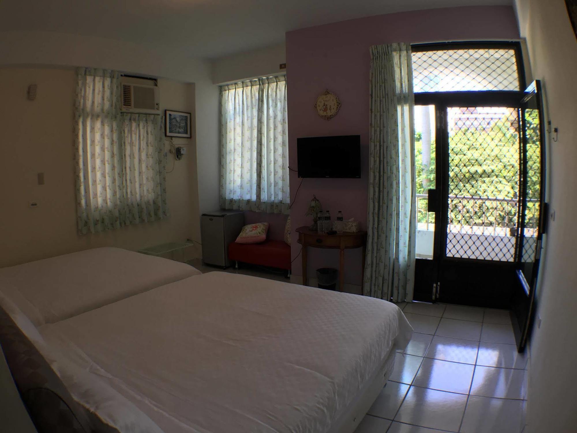 Zizai Garden Bed And Breakfast Hualien Exterior foto